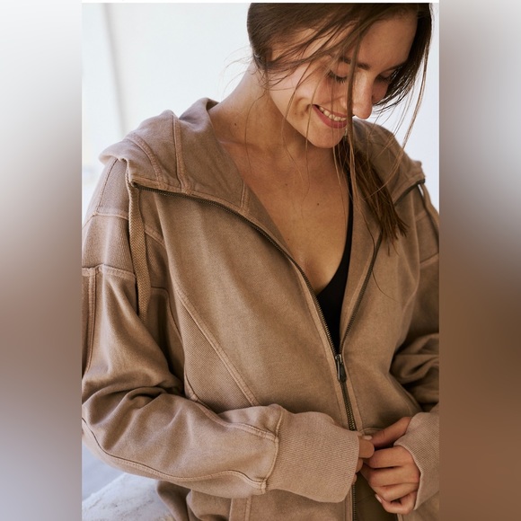 Free People - All Your Love Logo Hoodie in Mocha Latte. Size Small. - Picture 4 of 4